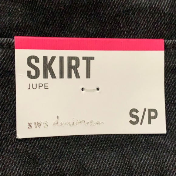 Black jean skirt - Picture 3 of 4